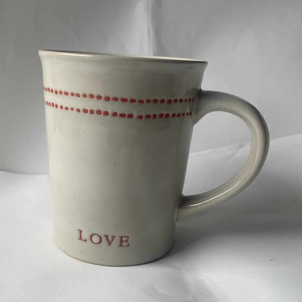 FREE W/ PURCHASE OF $10! NEW HEARTH & HAND Magnolia Coffee mug/Tea cup love ❤️